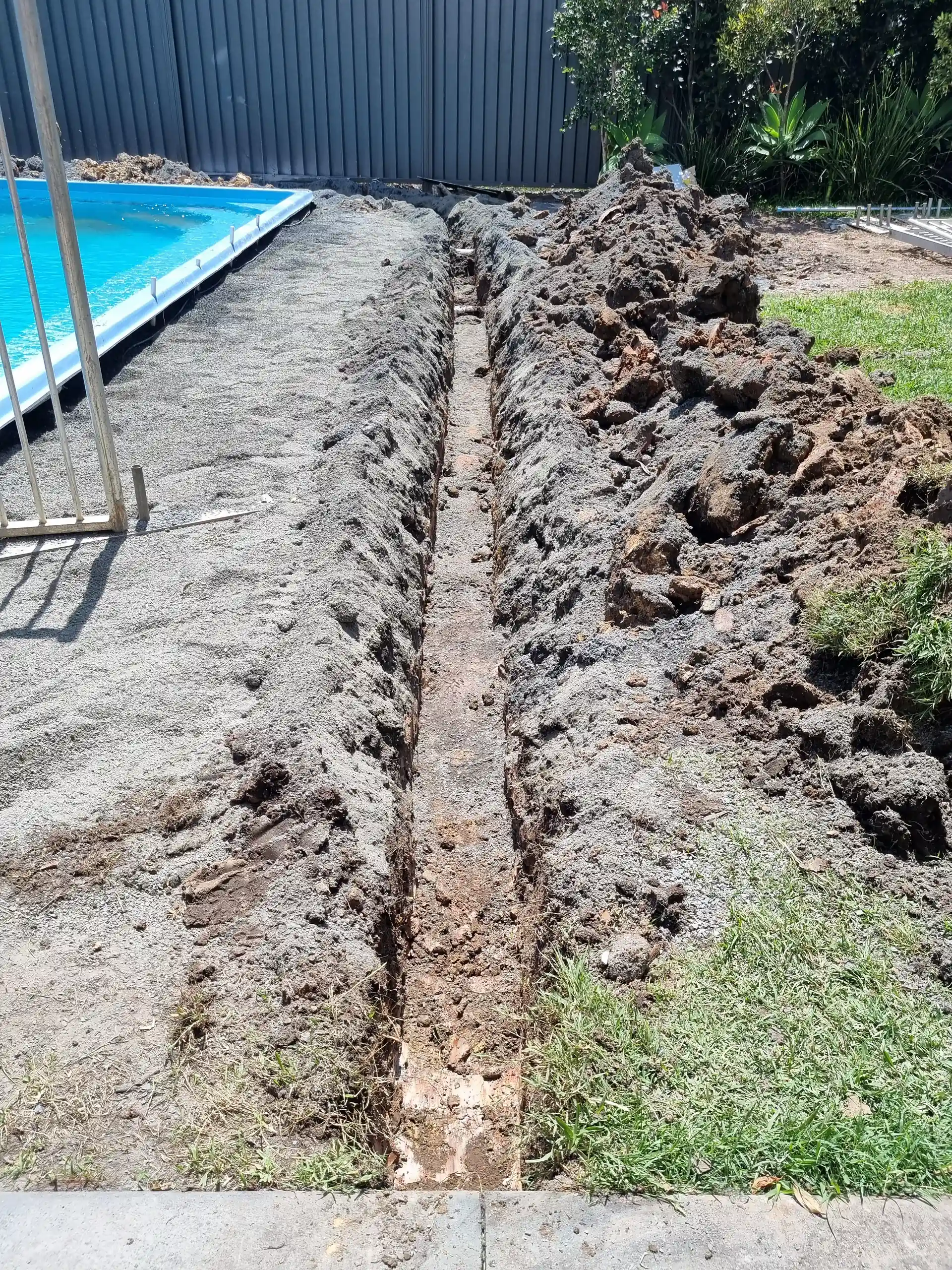 Coastline Earthworks on site